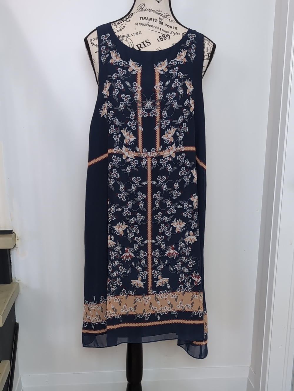 MAX STUDIO | Women's Navy Floral Chiffon Line Sleeveless Flowy Midi Dress